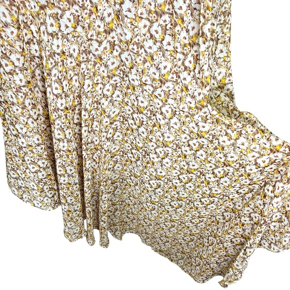 ASTR - Women’s 'Flutter Sleeve Maxi Dress' in Mustard Ditsy Floral- Yellow Large - Picture 12 of 13